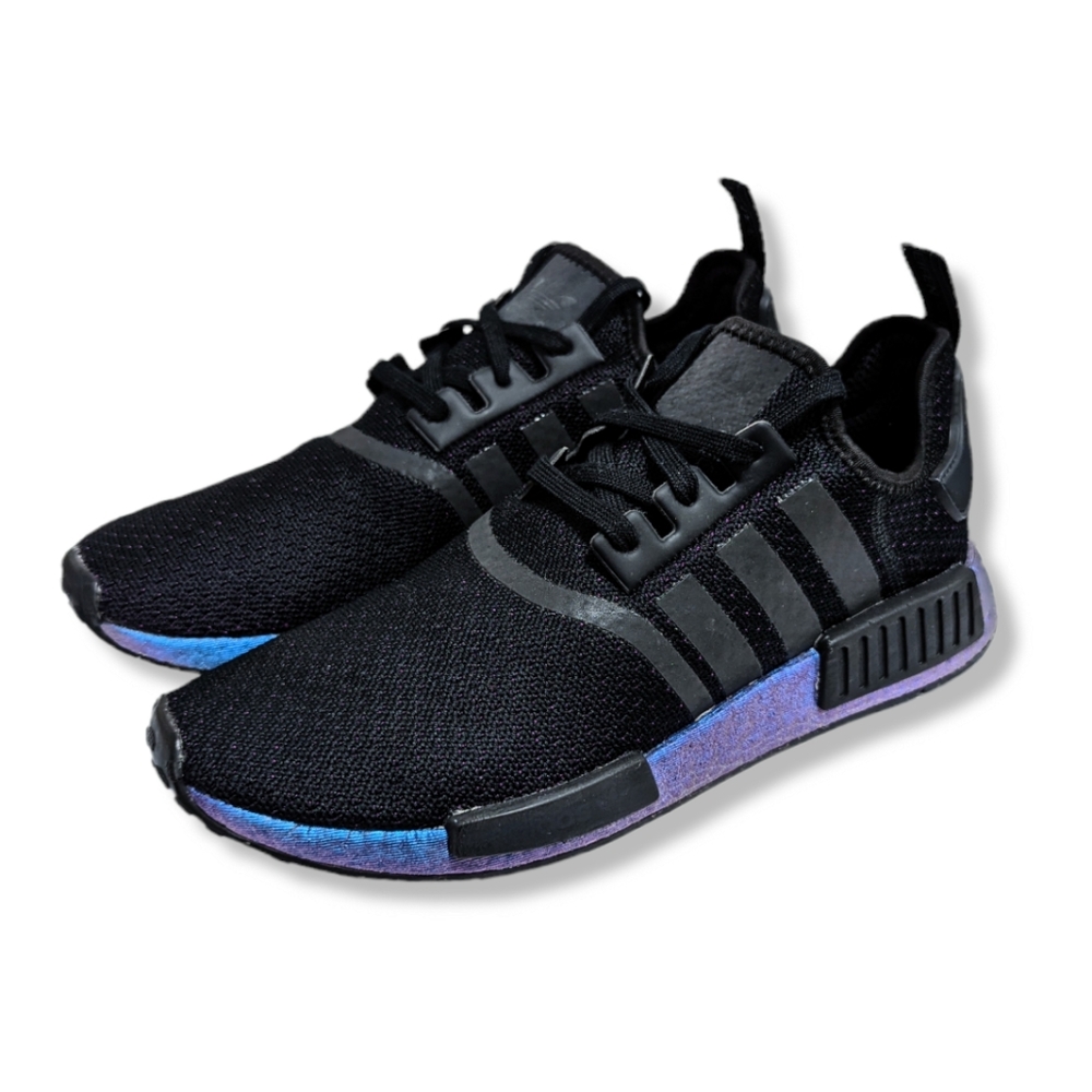 adidas NMD R1 Goodbye Gravity Core Black/Carbon Shoes FV3645 $130.00 Men's 11 US